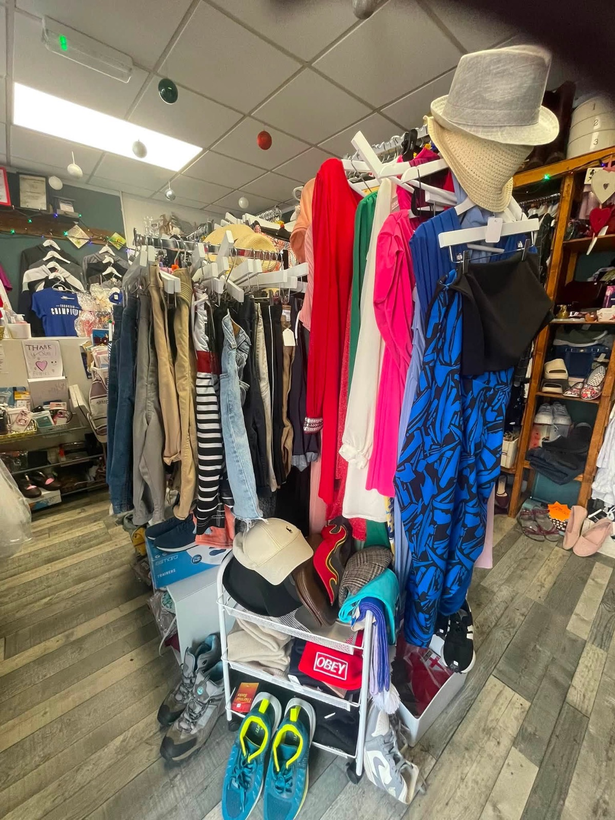 Children's clothing rails
